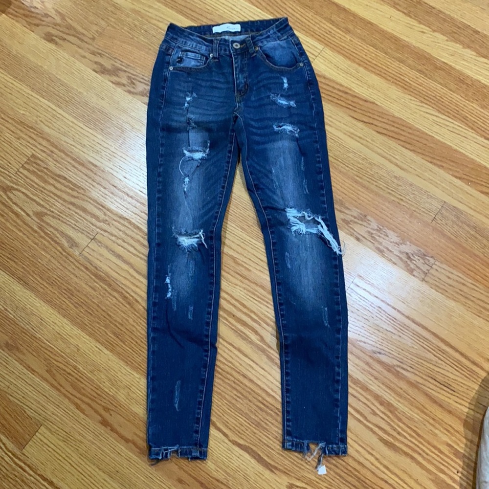 New Kan Can KanCan Vici Distressed Ripped Jeans